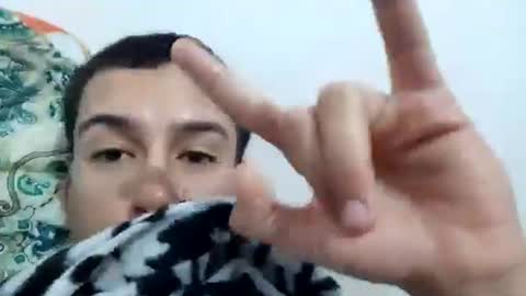 Snapshot of yeisongomezz chatting on December 8, 2024, 6:01 am yeisongomezz online show from December 8, 2024, 6:01 am