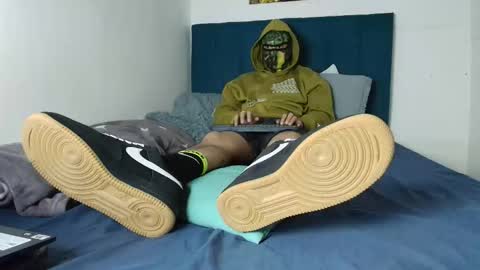 yeisongomezz online show from December 21, 2025, 4:14 pm