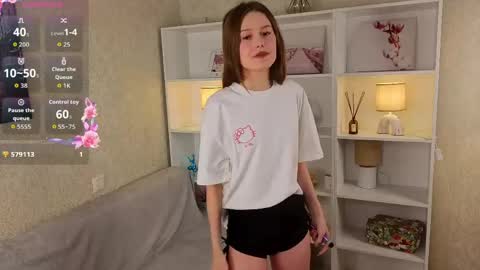 Snapshot of yelenaolaya chatting on April 22, 2026, 1:08 am Kate online show from April 22, 2026, 1:08 am