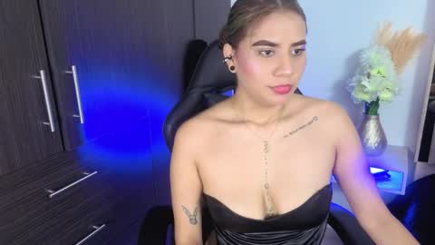 Yeli Amber online show from April 10, 2026, 12:49 am