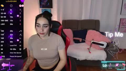 Snapshot of yeliana_sexy chatting on September 25, 2025, 10:30 am Valery online show from September 25, 2025, 10:30 am