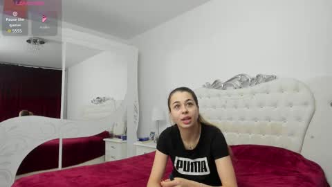 yennefer13 online show from January 12, 2026, 9:42 pm