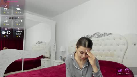 Snapshot of yennefer13 chatting on February 16, 2026, 9:44 pm yennefer13 online show from February 16, 2026, 9:44 pm