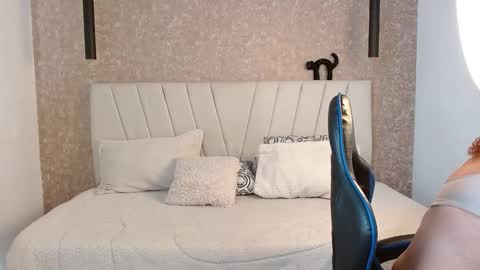 Yera  online show from September 17, 2025, 12:29 pm