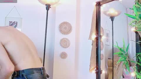 yeremmy_twink online show from May 19, 2026, 6:58 pm