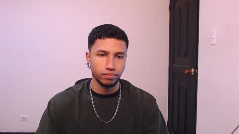 Snapshot of yerfon_s1 chatting on December 30, 2024, 6:49 pm Yeff ind. model online show from December 30, 2024, 6:49 pm