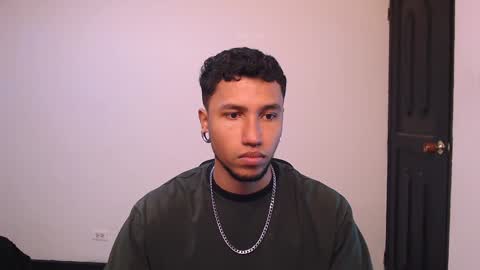 Snapshot of yerfon_s1 chatting on December 30, 2024, 10:34 pm Yeff ind. model online show from December 30, 2024, 10:34 pm