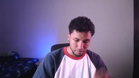 Snapshot of yerfon_s1 chatting on March 6, 2025, 5:35 am Yeff ind. model online show from March 6, 2025, 5:35 am