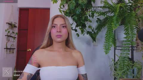 yeriawaddell  online show from March 26, 2026, 10:26 pm