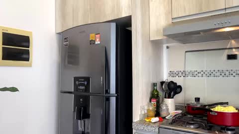 Snapshot of yes_mommy_zlata chatting on February 23, 2025, 7:17 pm Zlata online show from February 23, 2025, 7:17 pm