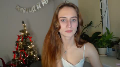 Snapshot of yes_to_heaven chatting on December 14, 2024, 9:02 pm Zoe online show from December 14, 2024, 9:02 pm