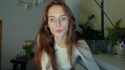 Snapshot of yes_to_heaven chatting on March 12, 2025, 9:35 pm Zoe online show from March 12, 2025, 9:35 pm