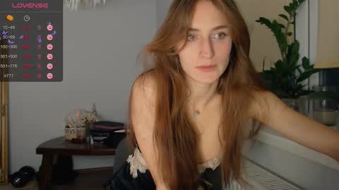 Snapshot of yes_to_heaven chatting on November 15, 2025, 9:00 pm Zoe online show from November 15, 2025, 9:00 pm