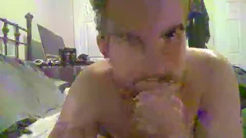 yesqueenyesqueen online show from January 12, 2026, 1:27 pm