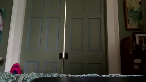 Snapshot of yessirmoreplease chatting on February 7, 2025, 7:27 pm yessirmoreplease online show from February 7, 2025, 7:27 pm