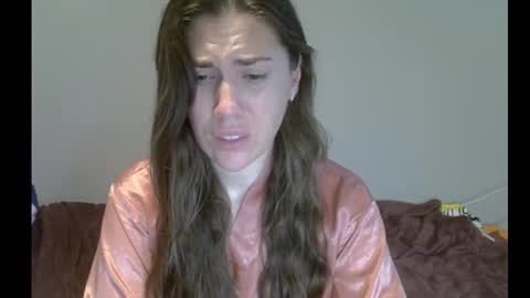 Kira online show from September 20, 2025, 1:56 pm