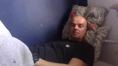 Snapshot of yewloo chatting on November 5, 2025, 8:25 am yewloo online show from November 5, 2025, 8:25 am