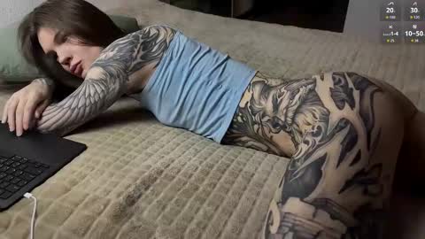 yexes online show from January 18, 2026, 2:37 am