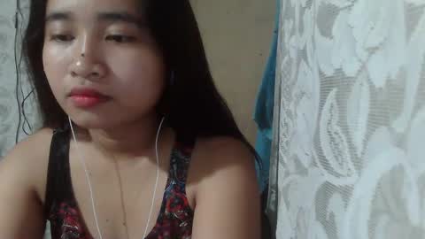 Snapshot of yhang_19 chatting on December 5, 2024, 12:44 pm yhang_19 online show from December 5, 2024, 12:44 pm