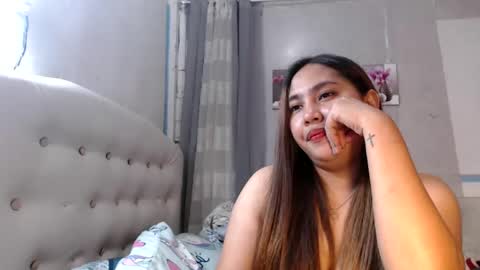 Snapshot of yhang_slut chatting on December 2, 2024, 10:39 am yhang_slut online show from December 2, 2024, 10:39 am