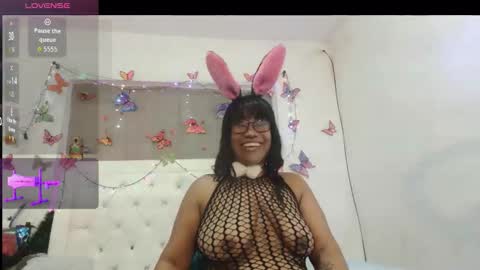 Yhazan Blake online show from November 1, 2025, 4:14 am