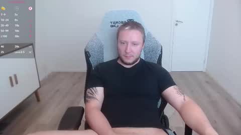 Snapshot of yhdxhy chatting on October 11, 2025, 2:26 pm James online show from October 11, 2025, 2:26 pm