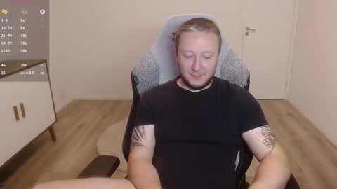 Snapshot of yhdxhy chatting on October 15, 2025, 10:21 pm James online show from October 15, 2025, 10:21 pm