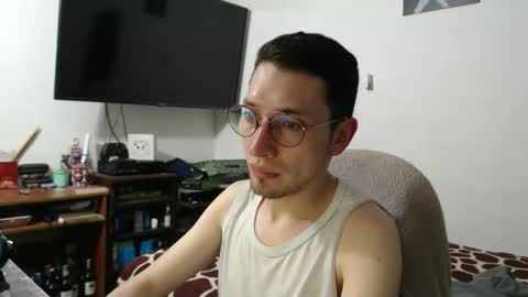 yinmao08 online show from February 24, 2026, 2:31 am