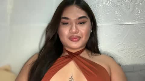 Snapshot of yllanahard chatting on January 13, 2025, 3:58 pm yllana love online show from January 13, 2025, 3:58 pm