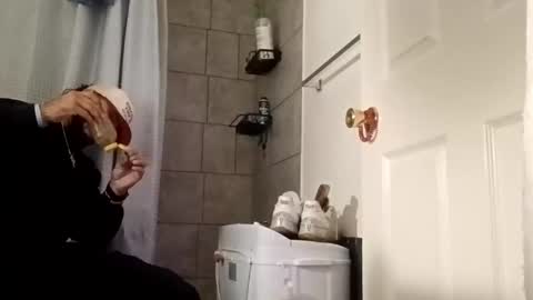 yn2238 online show from November 11, 2025, 2:33 am