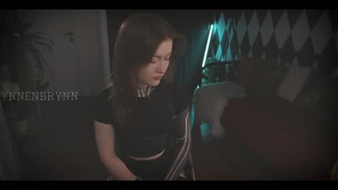 ynnenbrynn online show from December 4, 2024, 8:45 am