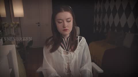 ynnenbrynn online show from January 3, 2025, 10:20 am