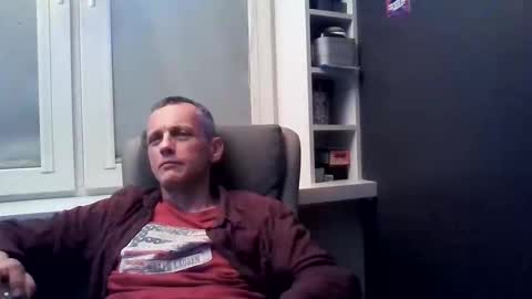 yoe_doe71 online show from March 18, 2026, 9:51 pm