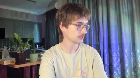 Max online show from May 19, 2026, 3:35 am