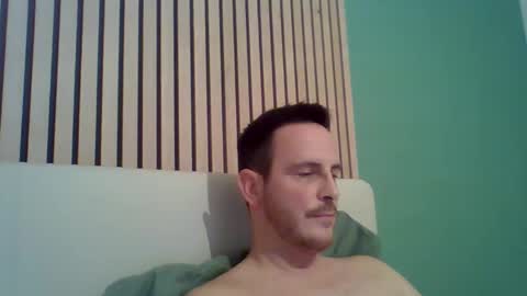 yoha32 online show from January 16, 2026, 6:23 pm