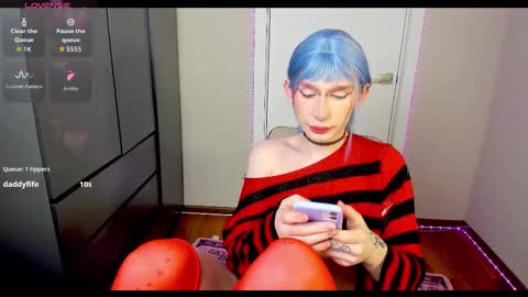 Mikaella - Mika online show from January 16, 2026, 9:30 pm