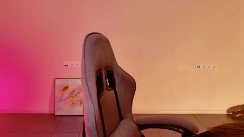 Snapshot of yoka_paradoxxx chatting on February 19, 2026, 9:16 am yoka_paradoxxx online show from February 19, 2026, 9:16 am