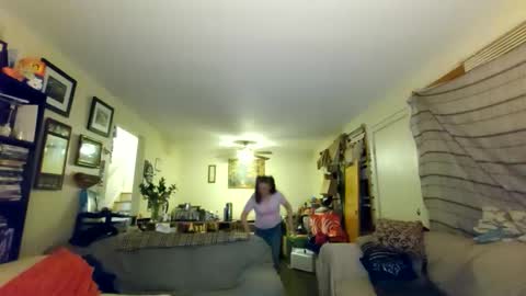 YokoJoe online show from October 18, 2025, 3:42 am