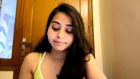 yolondakaltz online show from August 7, 2026, 2:46 am