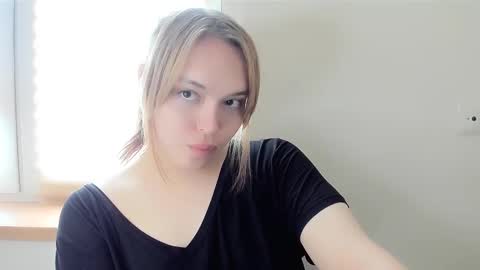 Snapshot of yomoyoo chatting on February 23, 2025, 9:22 am yomoyoo online show from February 23, 2025, 9:22 am