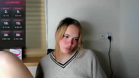 Snapshot of yomoyoo chatting on March 7, 2025, 5:38 pm yomoyoo online show from March 7, 2025, 5:38 pm