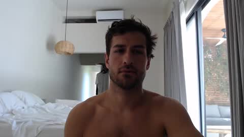 Yoooups online show from October 5, 2025, 7:12 pm