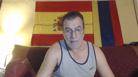 Snapshot of yosep44 chatting on December 29, 2024, 7:53 pm yosep online show from December 29, 2024, 7:53 pm