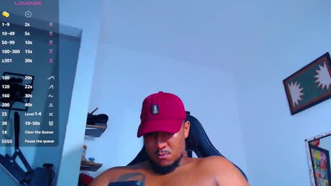 Snapshot of yosoy_enzo2020 chatting on November 1, 2025, 4:14 am Enzo online show from November 1, 2025, 4:14 am