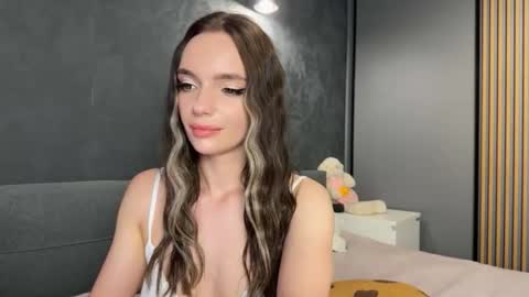 you_already_know_mee online show from May 6, 2026, 9:09 pm