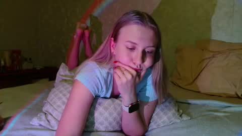 Snapshot of you_cant_forget chatting on September 22, 2025, 4:09 pm you_cant_forget online show from September 22, 2025, 4:09 pm