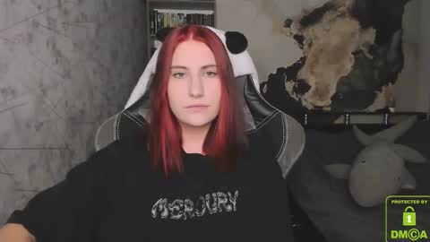 Snapshot of you_lika chatting on October 3, 2025, 3:31 pm Lika online show from October 3, 2025, 3:31 pm