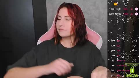 Snapshot of you_lika chatting on November 12, 2025, 4:29 pm Lika online show from November 12, 2025, 4:29 pm