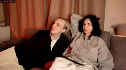 LexieNate online show from October 15, 2025, 9:59 pm