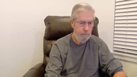 Snapshot of yougogirl_3 chatting on October 5, 2025, 11:41 am Colorado Guy Straight online show from October 5, 2025, 11:41 am